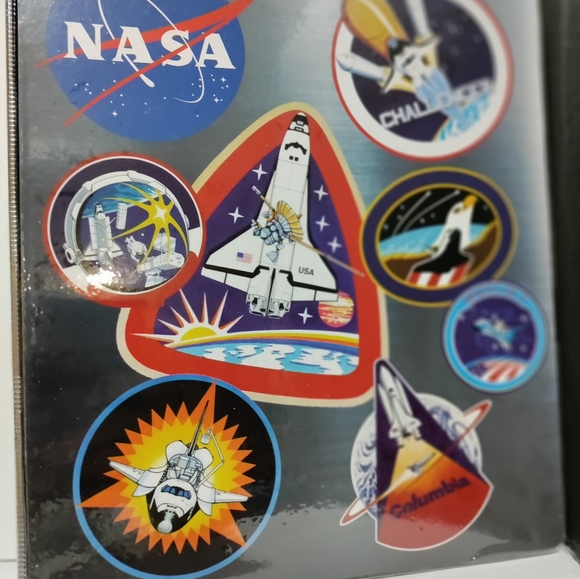 NASA Space bundle - Picture 4 of 6